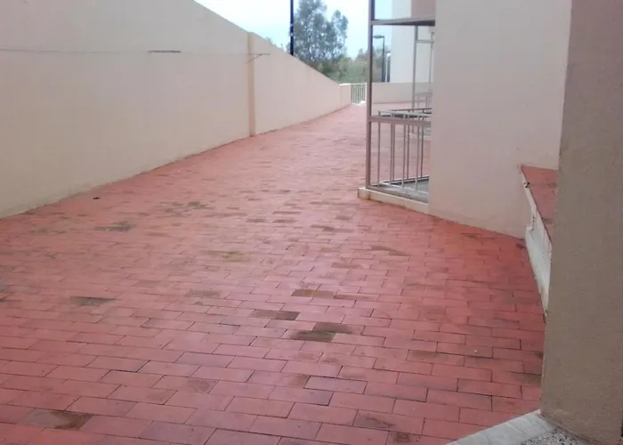 アパート Charming In - 45 M² With A Shared Pool *