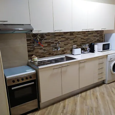 Charming In - 45 M² With A Shared Pool Apartment Portimao